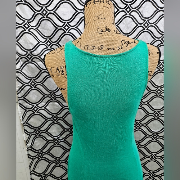 Old Navy Green Dress - Picture 3 of 12